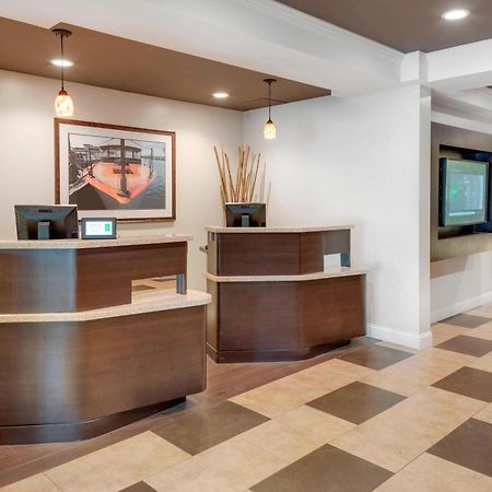 Courtyard By Marriott Portsmouth Hotel Exterior foto